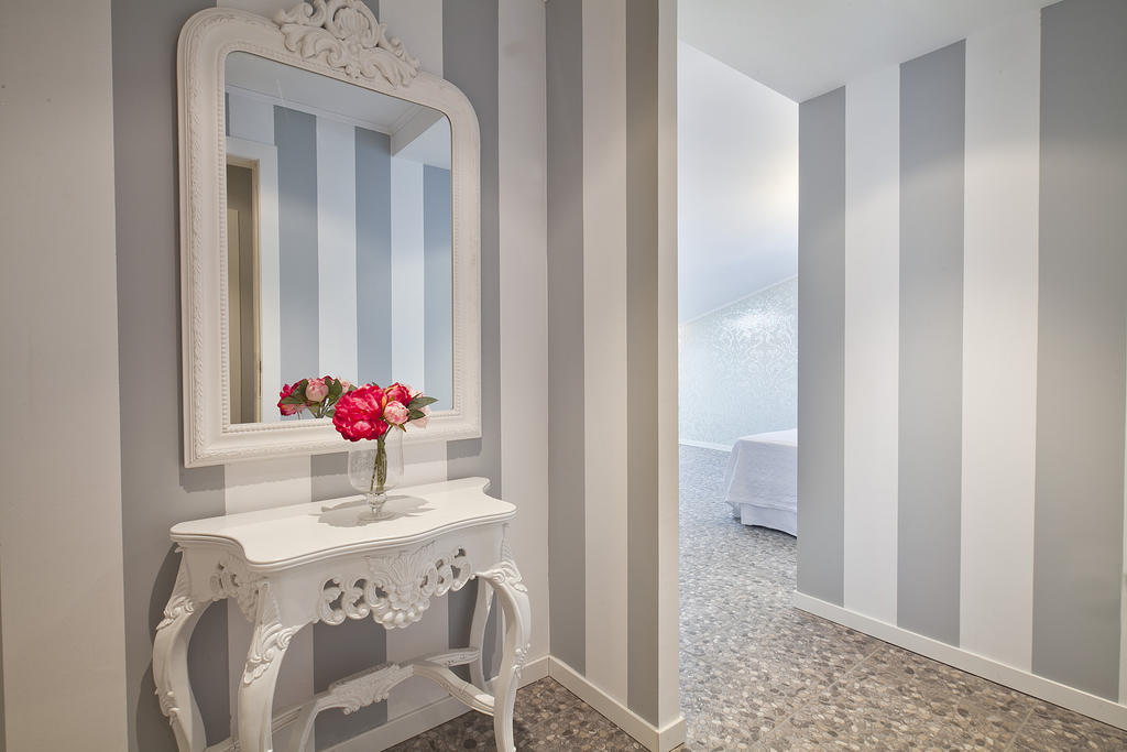 Masia El Xaloc Guest House Calders Room photo