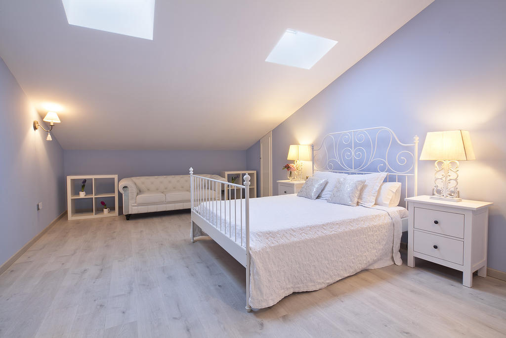 Masia El Xaloc Guest House Calders Room photo